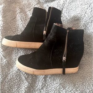 Wedge suede sneakers